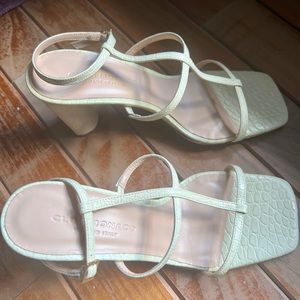 NEVER WORN Club Monaco Catiey Ankle Strap Heels, size 38, size 7.5, MSRP. $259